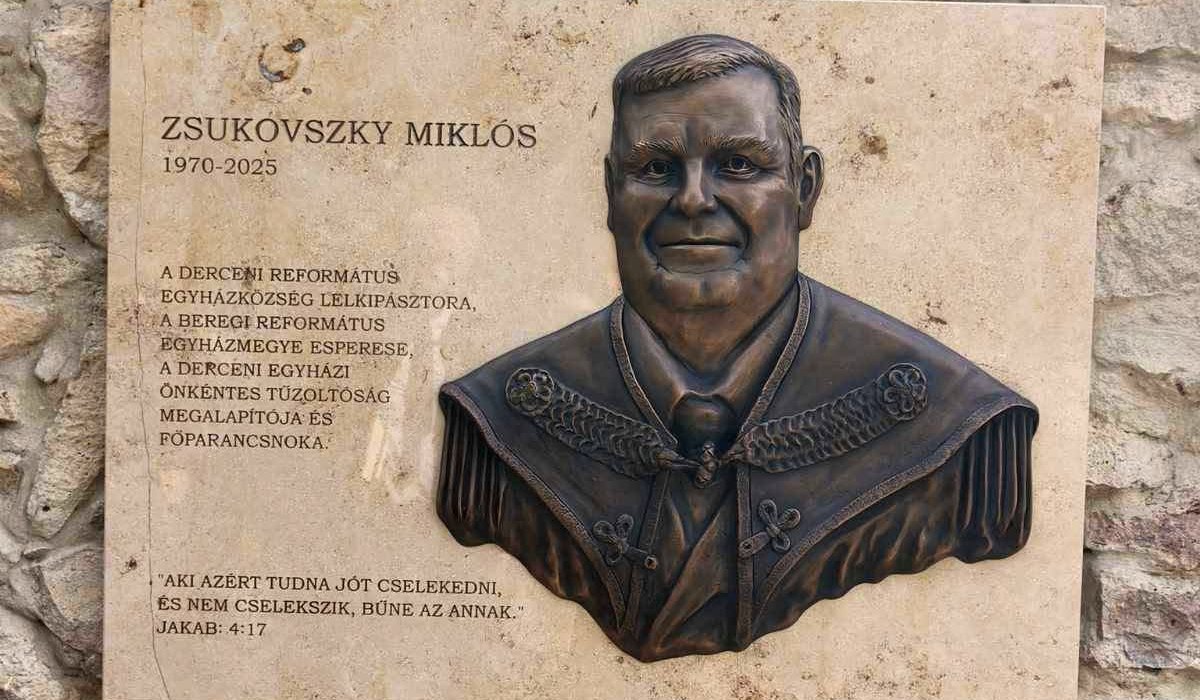 Emléktábla-avatás Dercenben Zsukovszky Miklós lelkipásztor emlékére